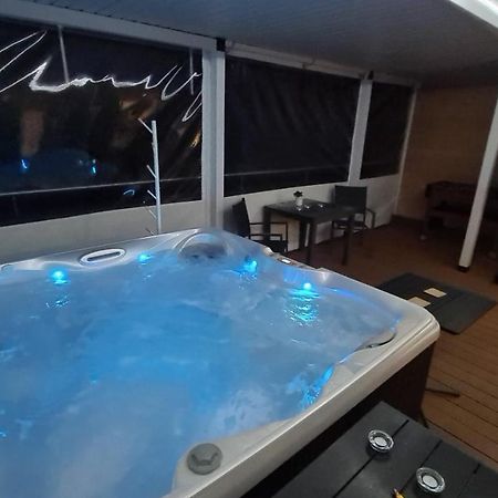 Apartament - Jacuzzi Rzeszów Extérieur photo