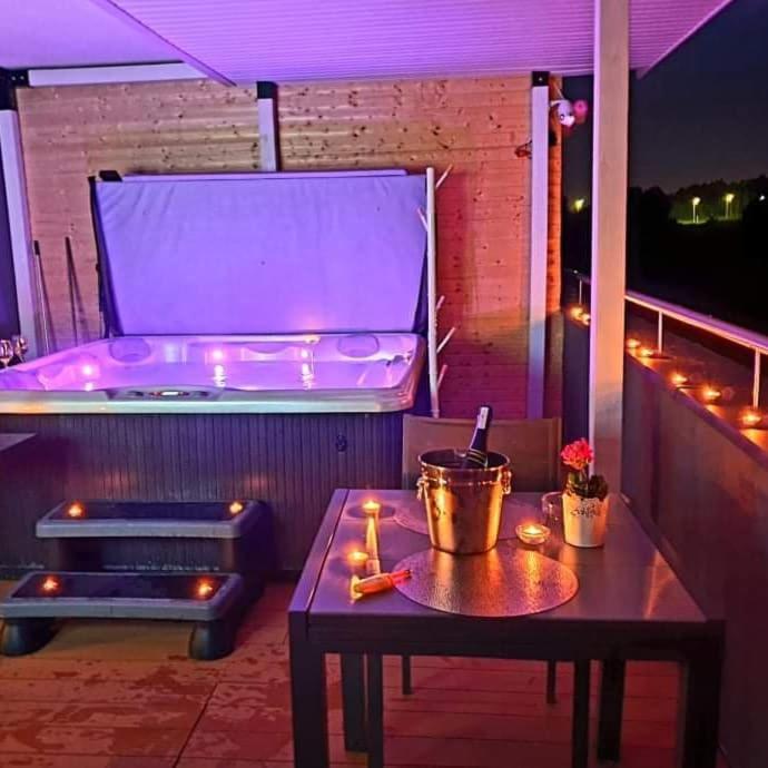 Apartament - Jacuzzi Rzeszów Extérieur photo