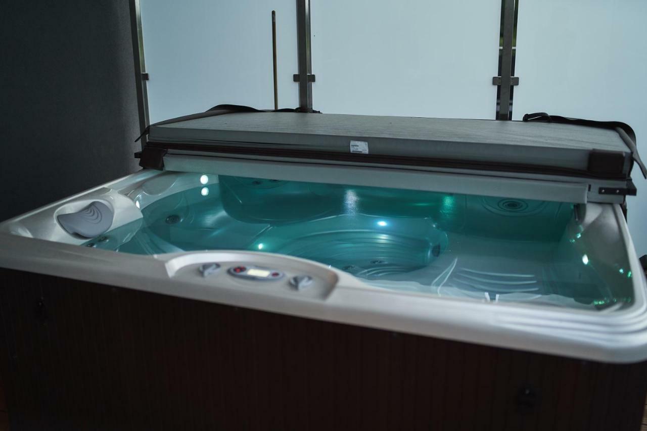 Apartament - Jacuzzi Rzeszów Extérieur photo
